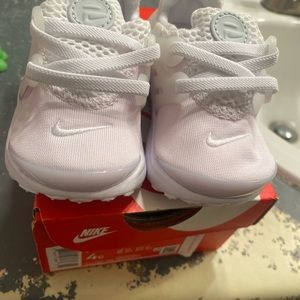 Size 4c Nikes